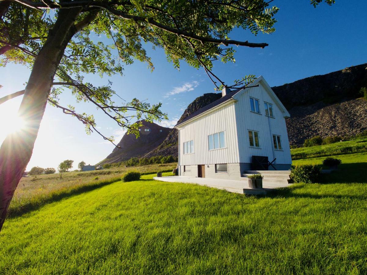 Ramberg Lodge Lofoten Bostad Exteriör bild